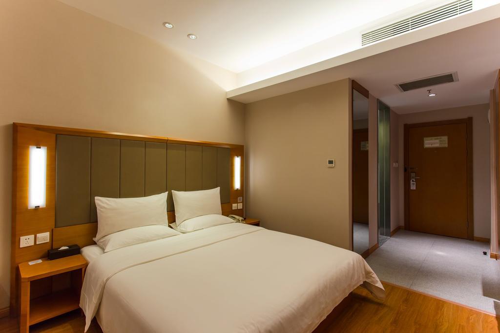 Ji Hotel Wuhan Guanggu Plaza Phòng bức ảnh