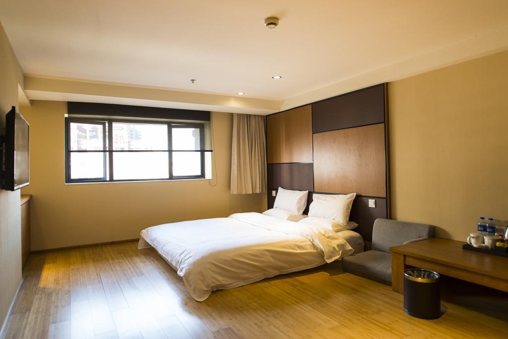 Ji Hotel Wuhan Guanggu Plaza Ngoại thất bức ảnh