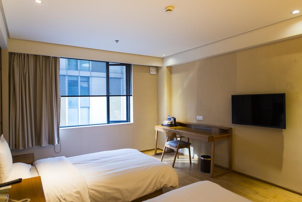 Ji Hotel Wuhan Guanggu Plaza Ngoại thất bức ảnh