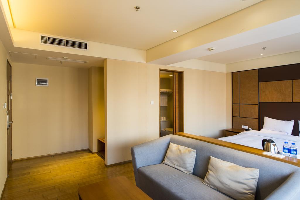 Ji Hotel Wuhan Guanggu Plaza Ngoại thất bức ảnh